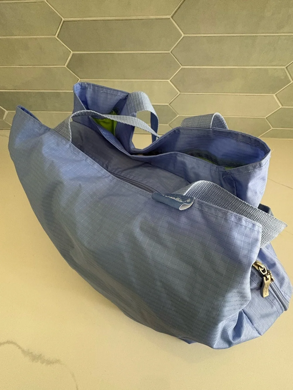 Baggallini Carryall Expandable Packable Tote Bag (Cornflower / Ice Blue